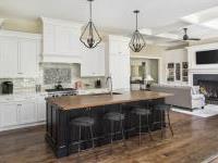 Kitchen Family Room